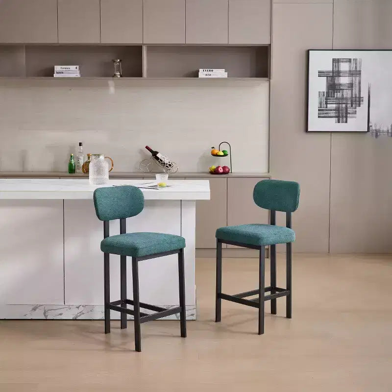 Lot de 2 chaises de salle à manger bouclées rembourrées – Plusieurs coloris, pieds en métal