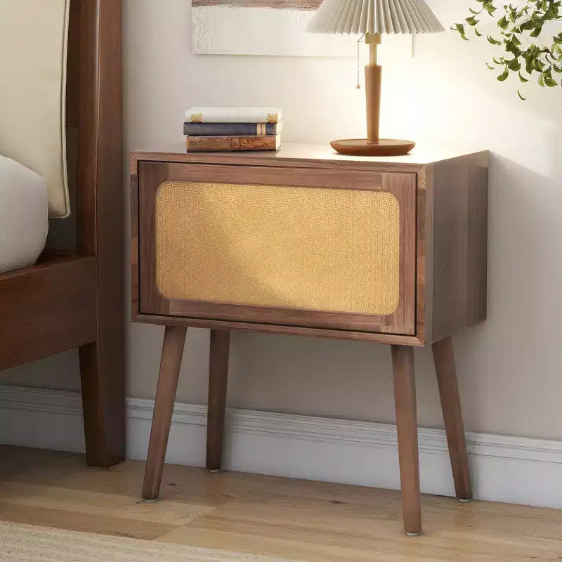 Table de chevet rotative en rotin beige avec compartiments cachés, simple